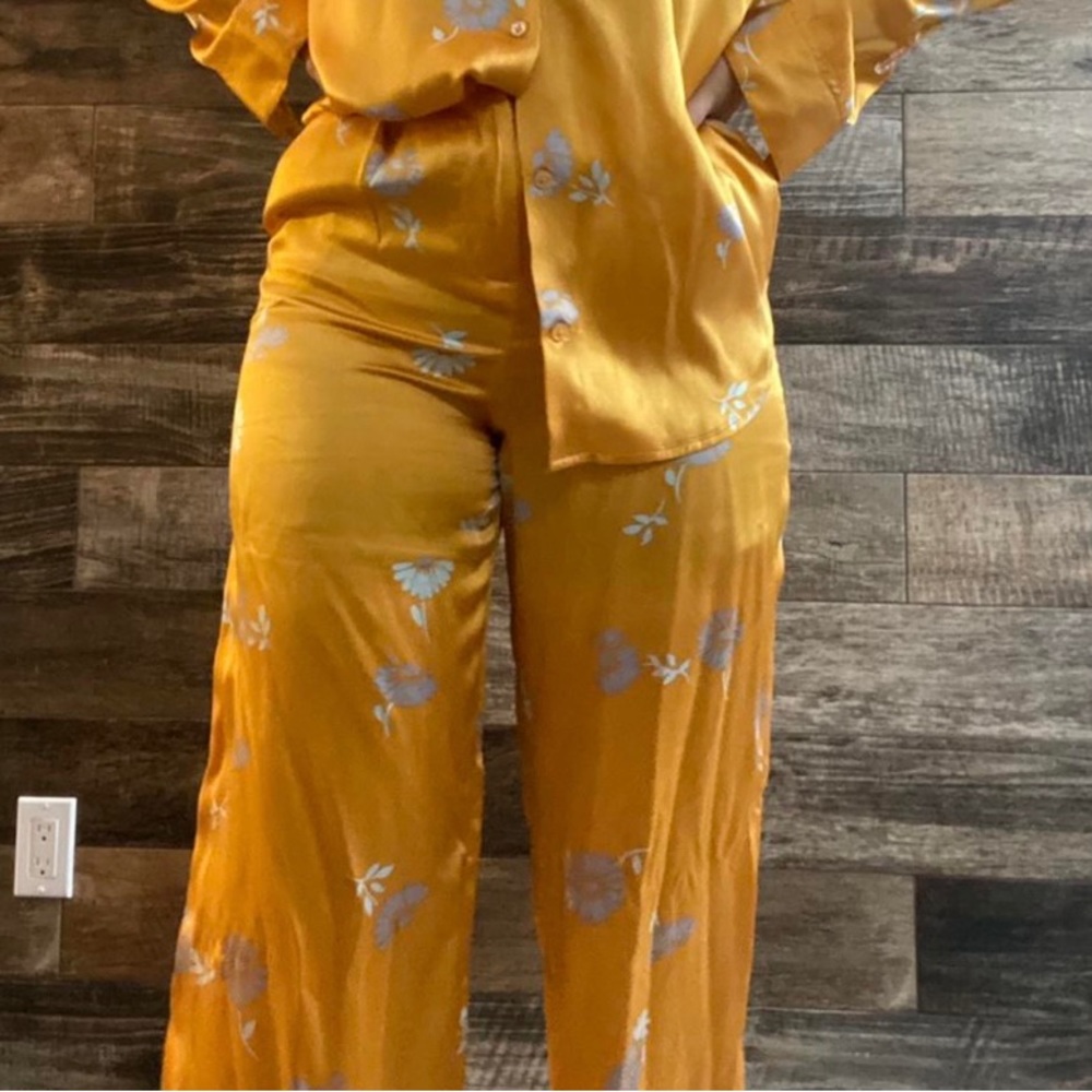 Equipment 100% silk pants